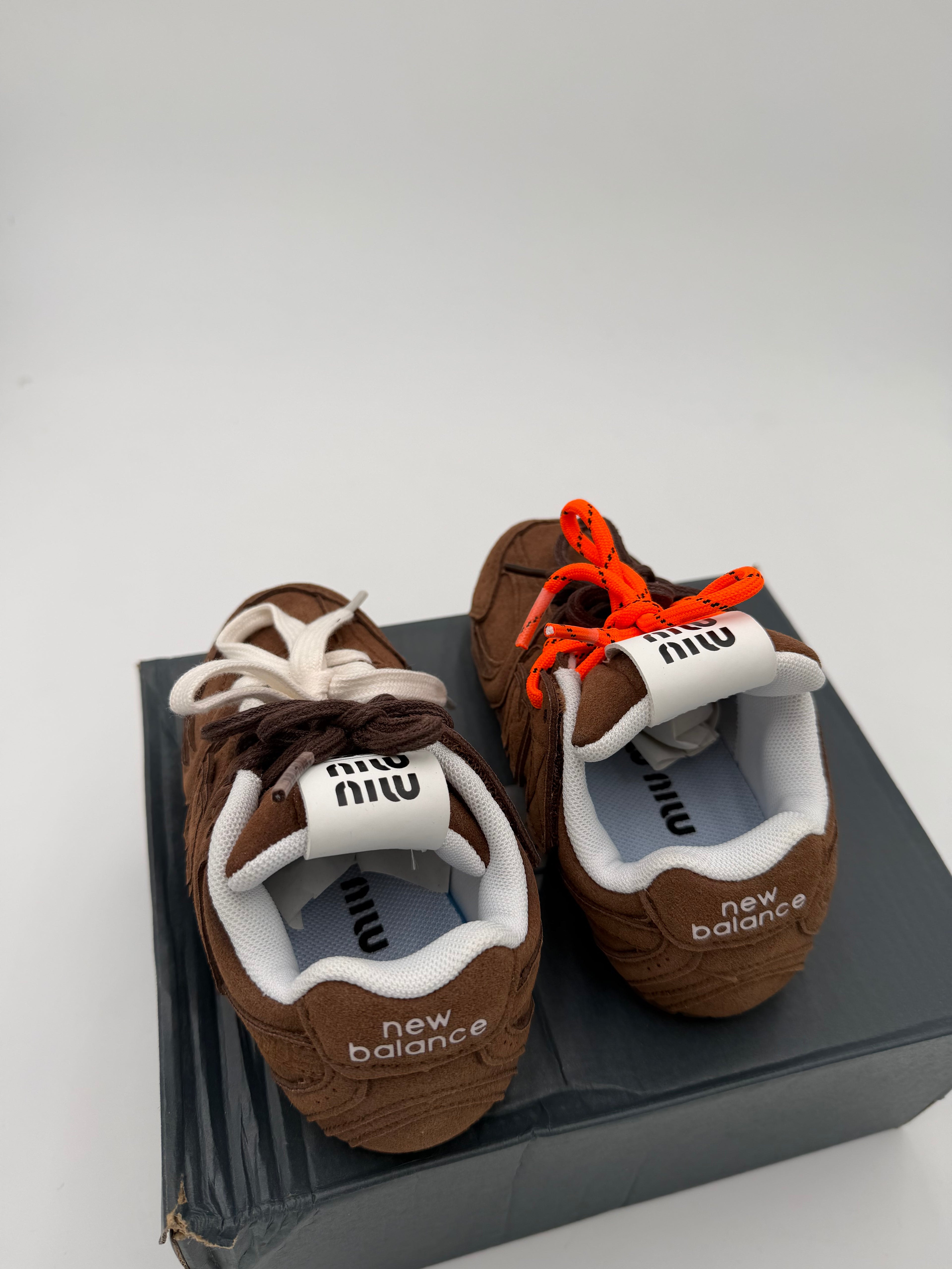 Sneakers baby camel