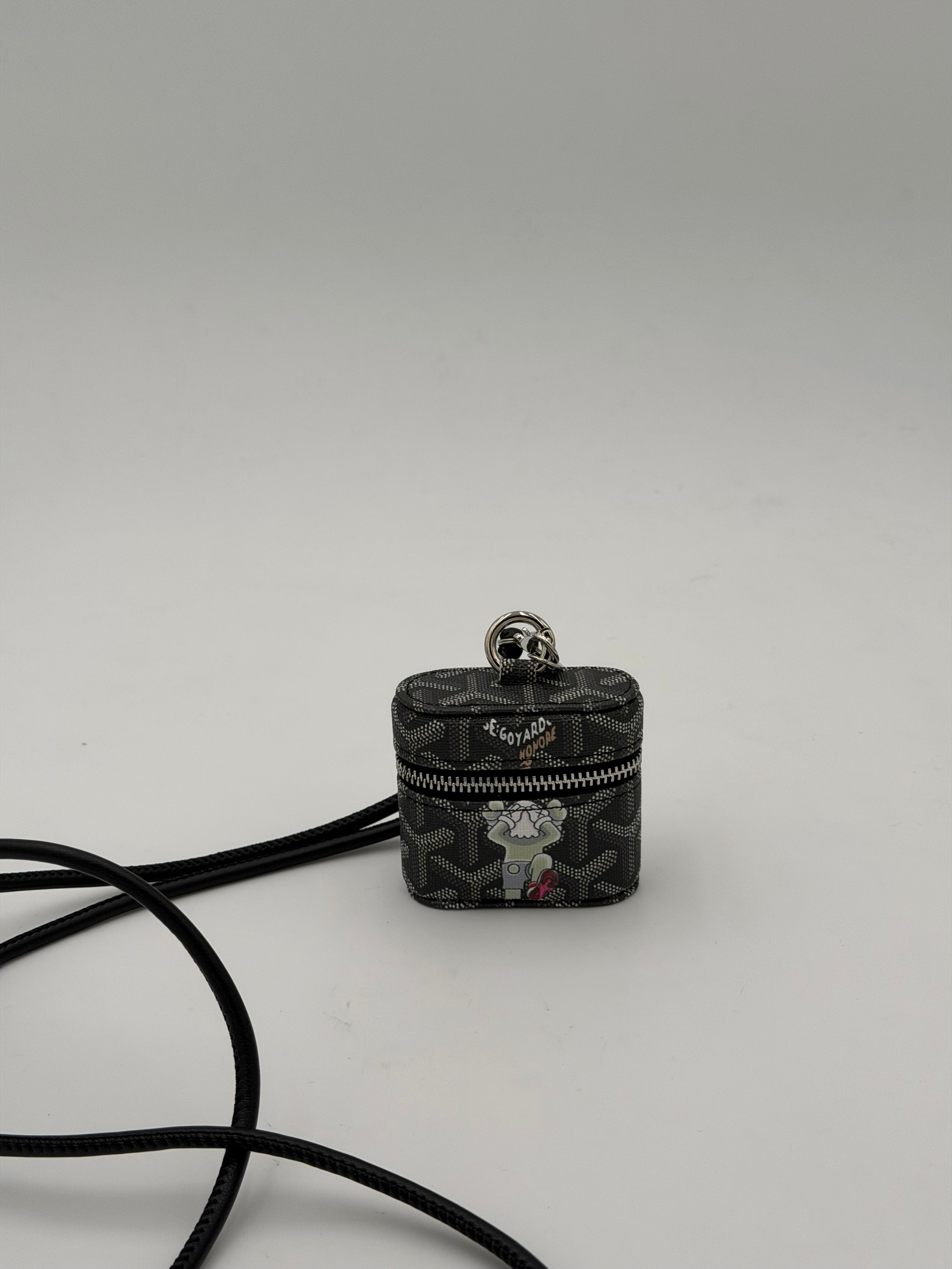 Borsetta/charm goy black