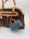 Charm/portachiavi baule denim